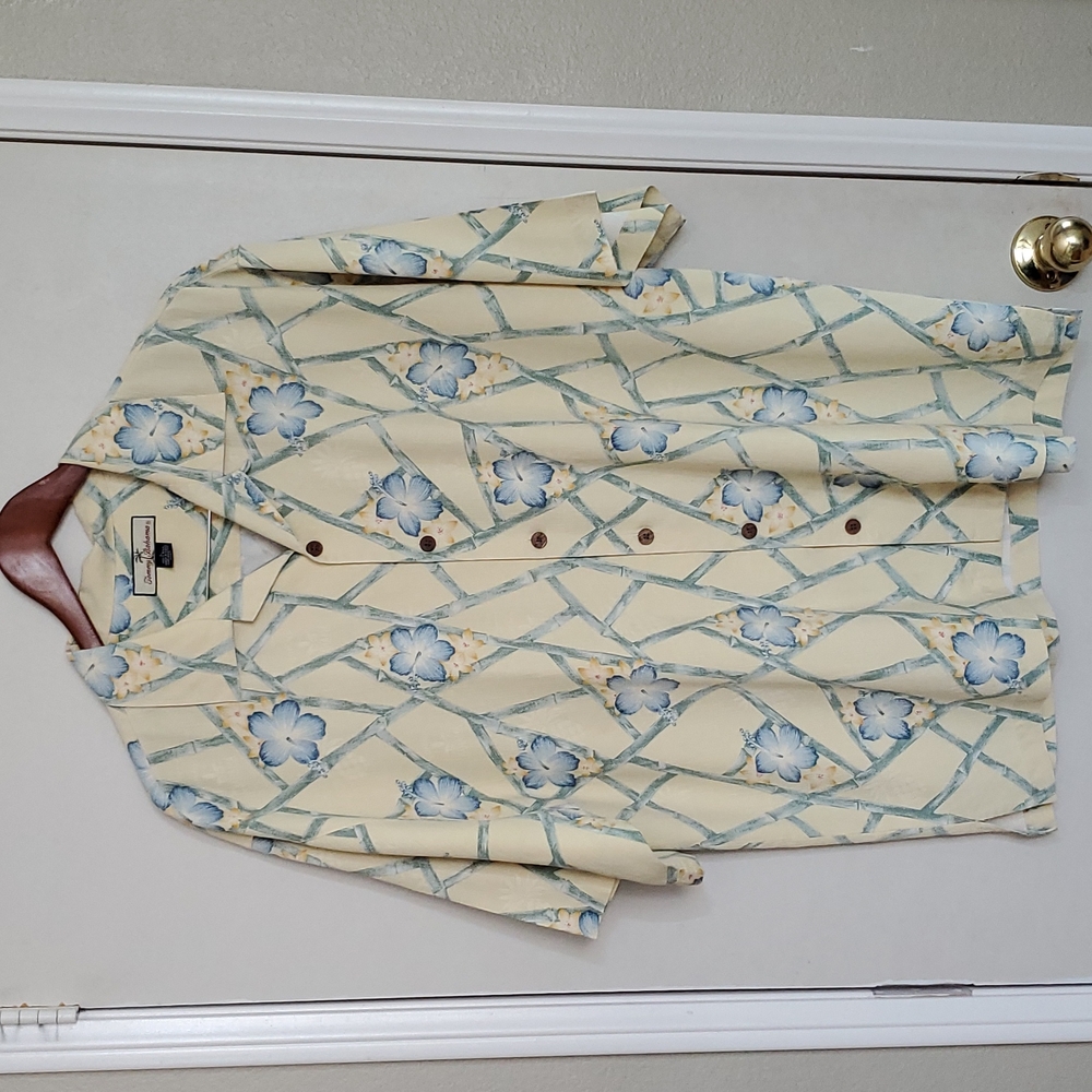 Tommy Bahama L Hawaiian Shirt 100% Silk